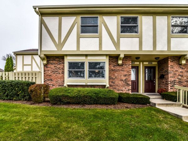 804 E Hillside Avenue , Barrington, IL 60010