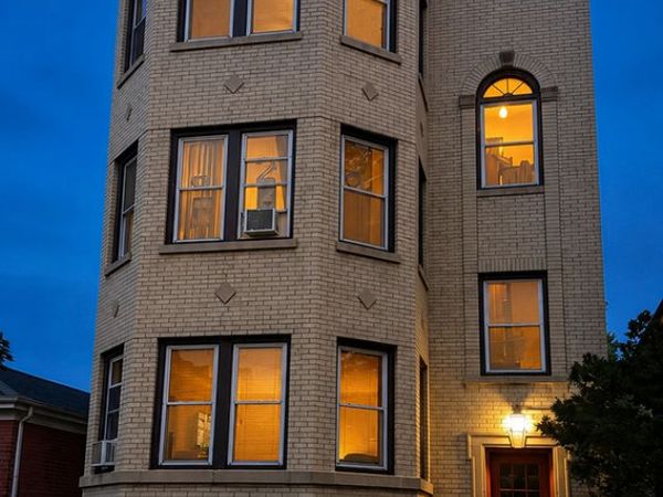 1316 Seward Street, Unit 3, Evanston, IL 60202