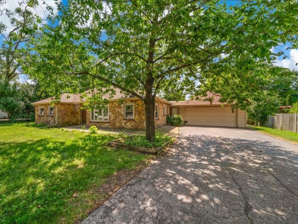 5706 Leitch Avenue , Countryside, IL 60525