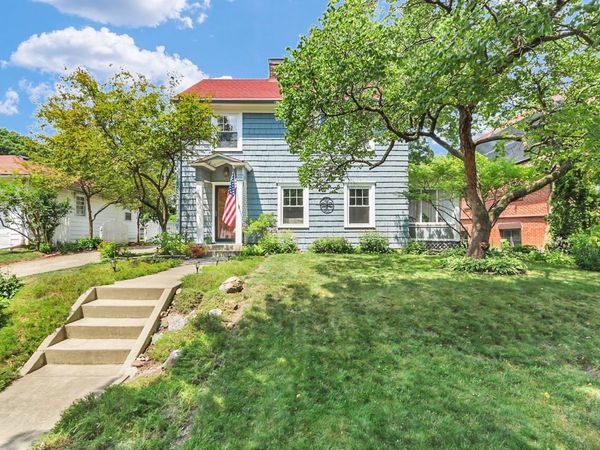 1104 W Green Street , Champaign, IL 61821