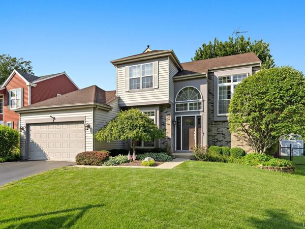 624 Lorree Lane , Lake In The Hills, IL 60156