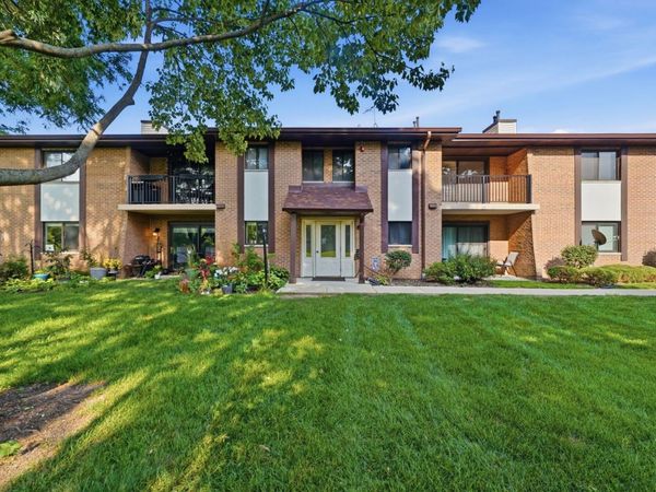 2204 Wharf Drive , Unit 2306, Woodridge, IL 60517