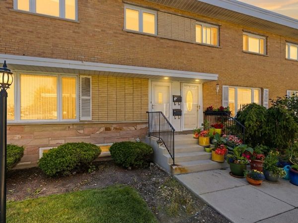 7862 W Lawrence Avenue, Unit A, Norridge, IL 60706