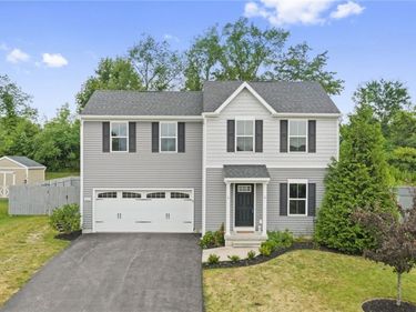 8661 Cobalt Drive , Cicero, NY 13039