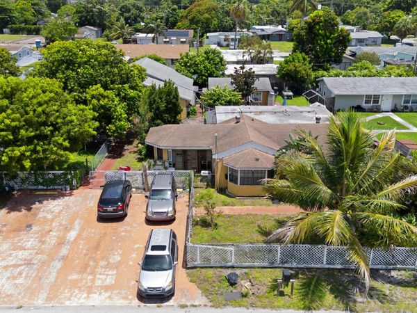4373 VENUS Avenue, West Palm Beach, FL 33406