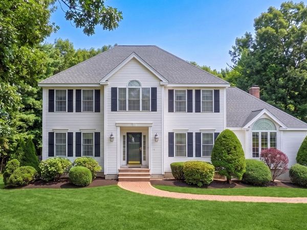 70 Ellyson Avenue, Hampstead, NH 03826