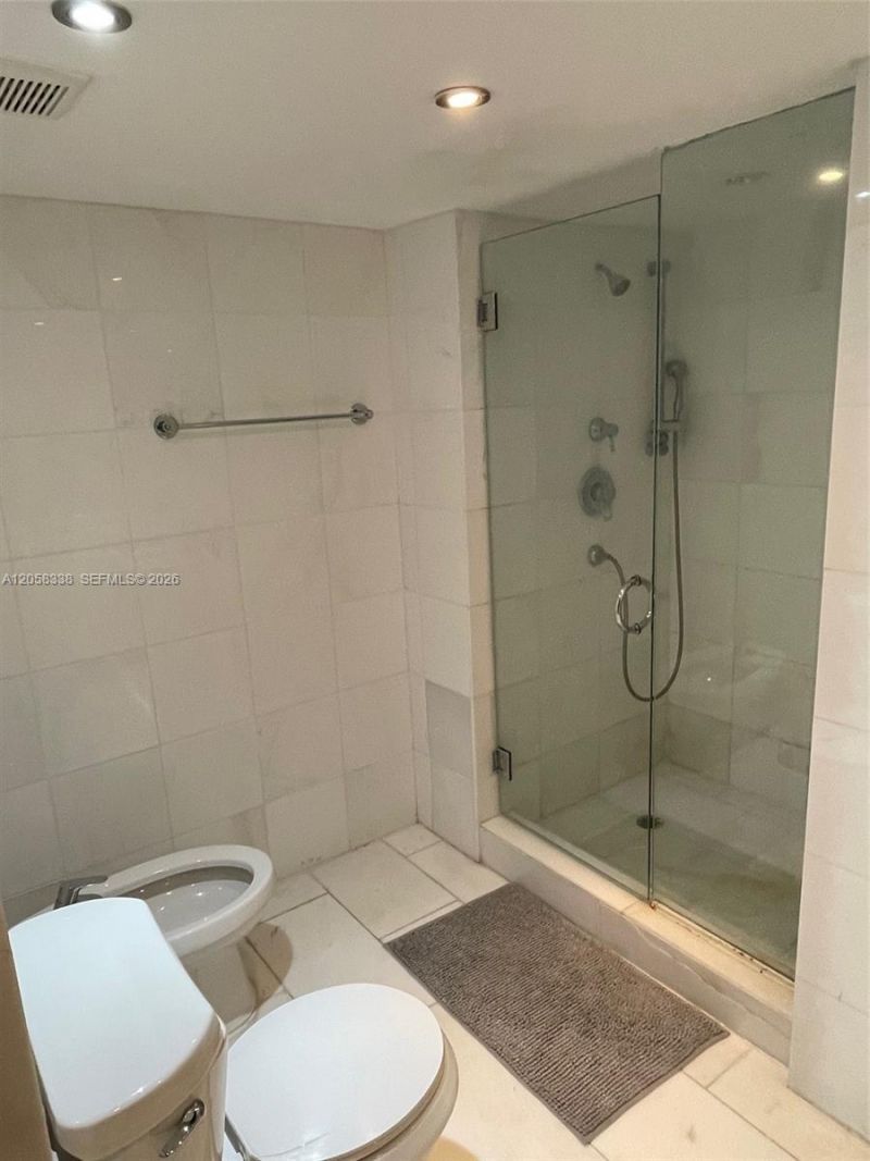 1717 N Bayshore Dr , Unit A-2548, Miami, FL 33132 Photo