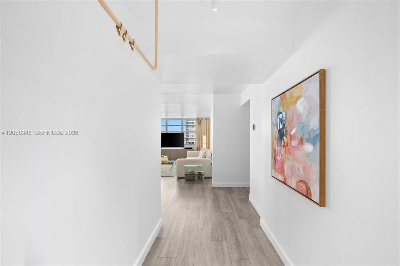 2780 NE 183rd St , Unit 1216, Aventura, FL 33160 Photo