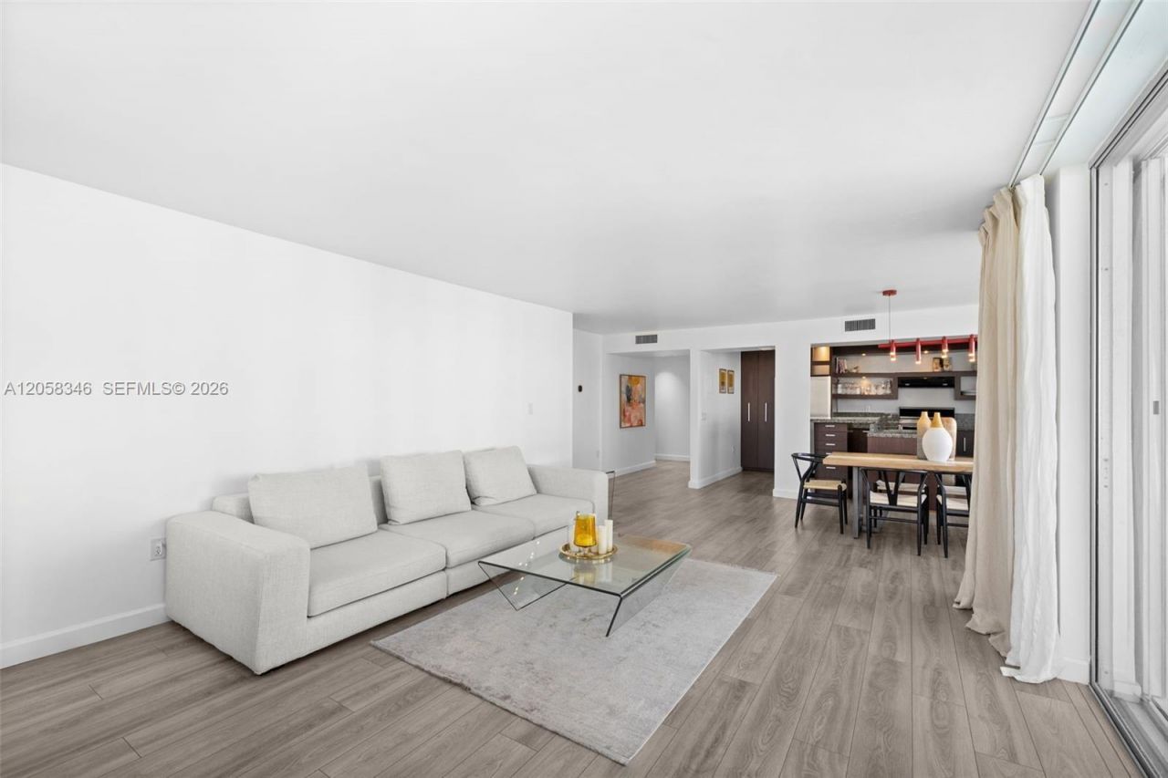 2780 NE 183rd St , Unit 1216, Aventura, FL 33160 Photo