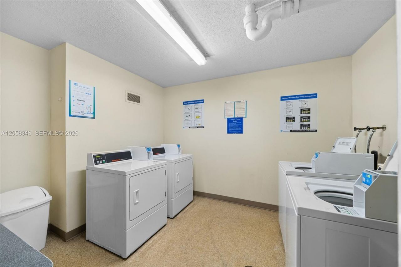 2780 NE 183rd St , Unit 1216, Aventura, FL 33160 Photo