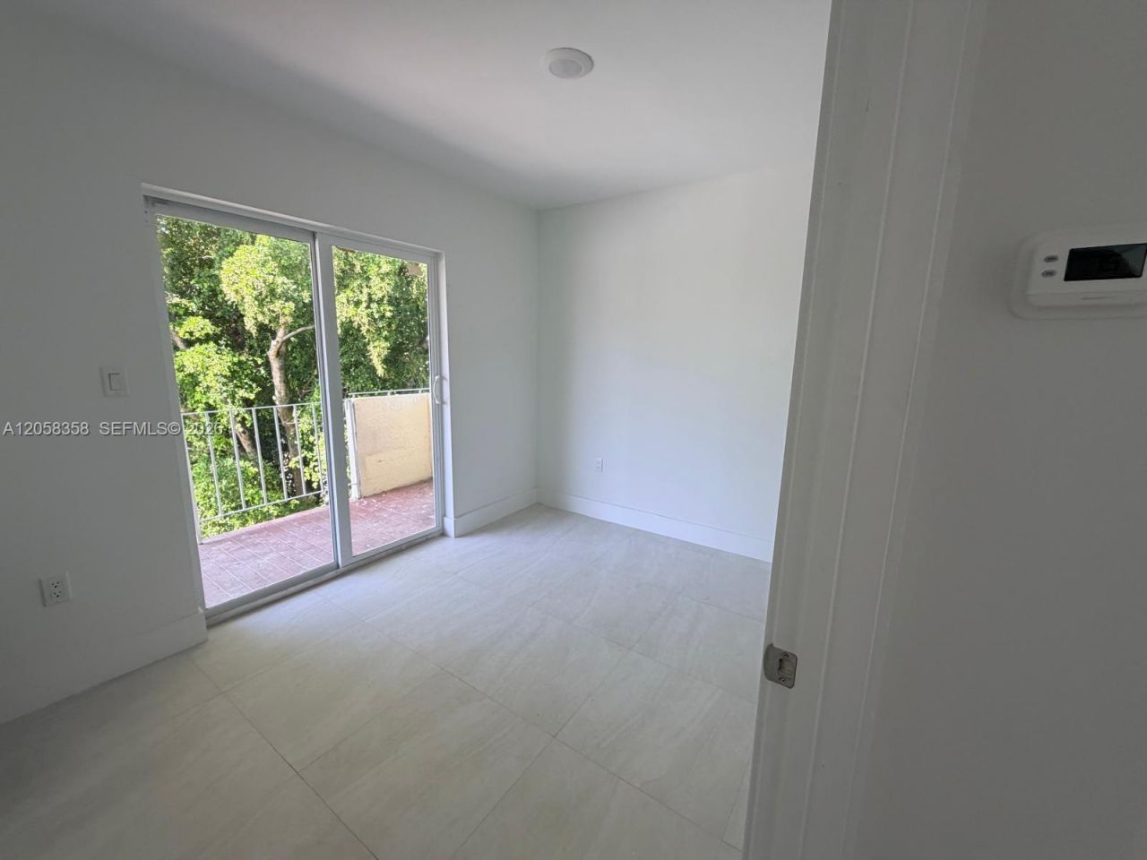 921 SW 7th St , Unit 3, Miami, FL 33130 Photo