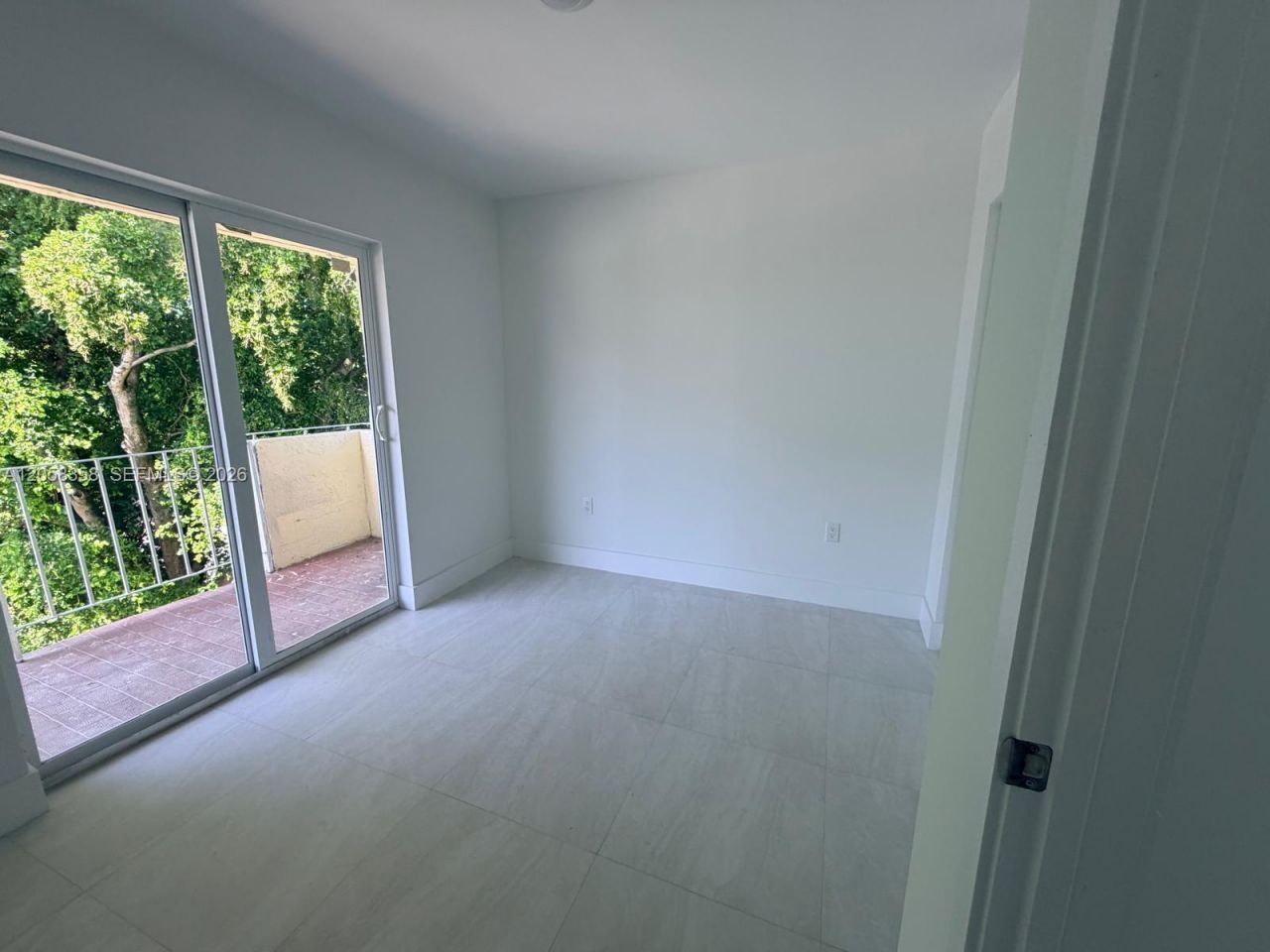921 SW 7th St , Unit 3, Miami, FL 33130 Photo
