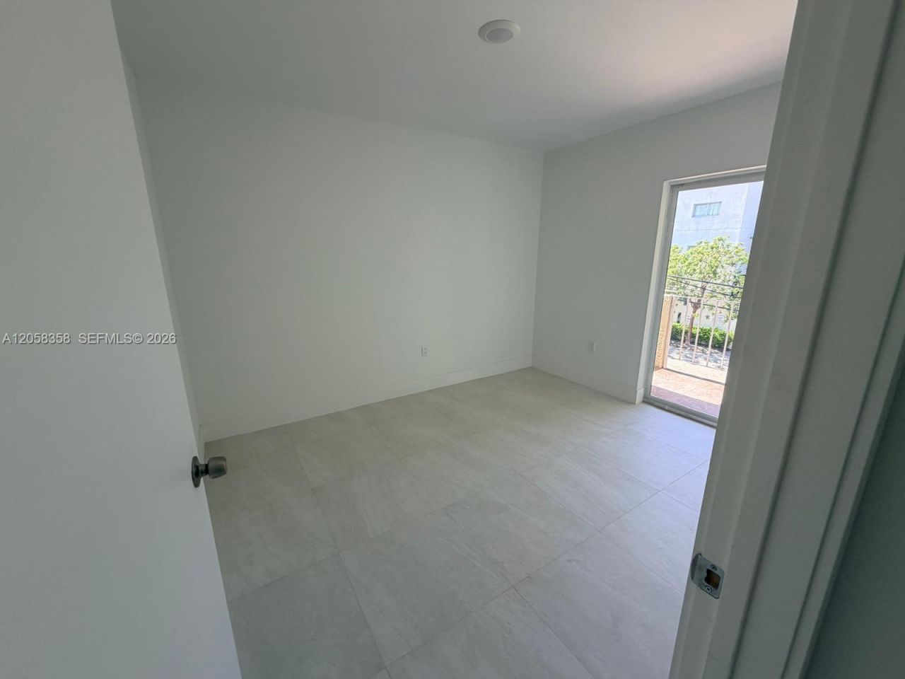 921 SW 7th St , Unit 3, Miami, FL 33130 Photo