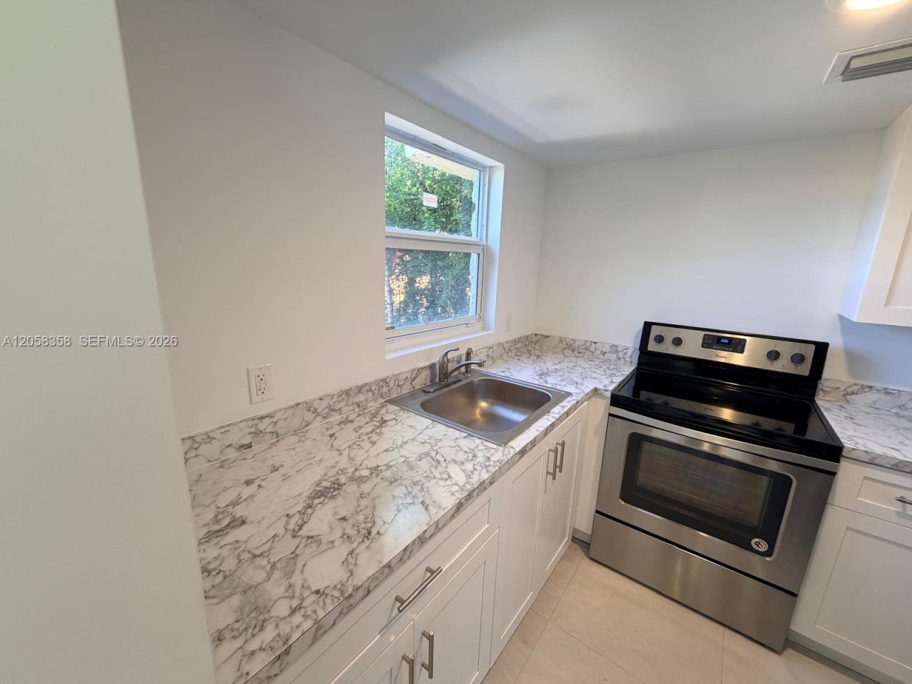 921 SW 7th St , Unit 3, Miami, FL 33130 Photo