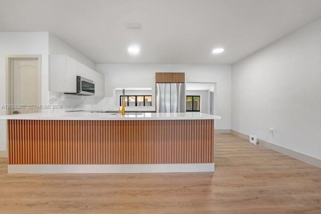 450 NW 140th St, Miami, FL 33168 Photo