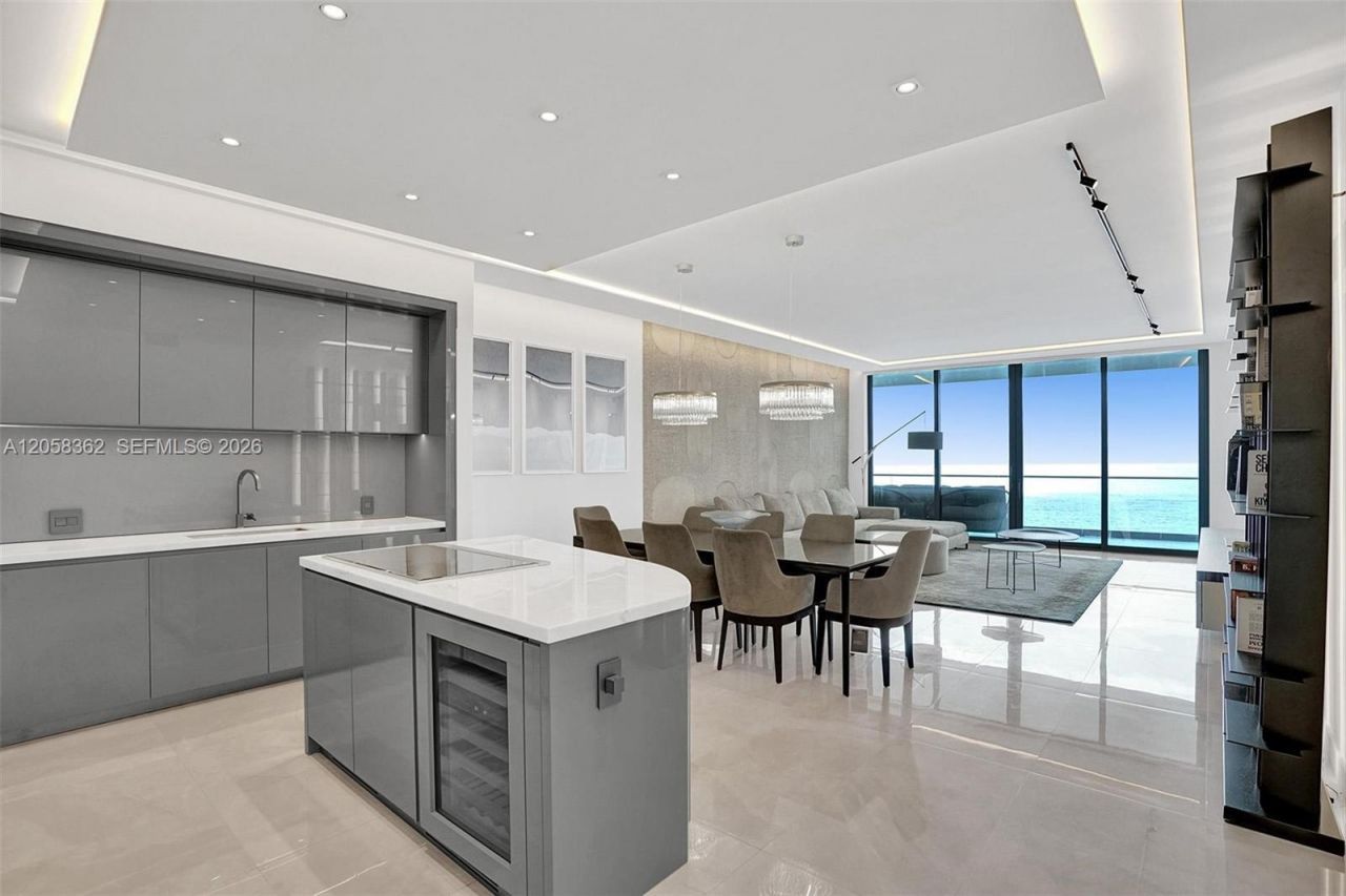 18975 Collins Ave , Unit 2001, Sunny Isles Beach, FL 33160 Photo