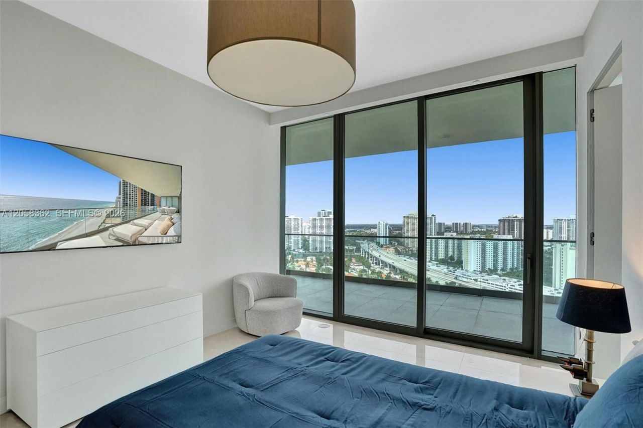 18975 Collins Ave , Unit 2001, Sunny Isles Beach, FL 33160 Photo