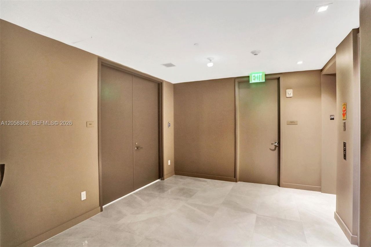 18975 Collins Ave , Unit 2001, Sunny Isles Beach, FL 33160 Photo
