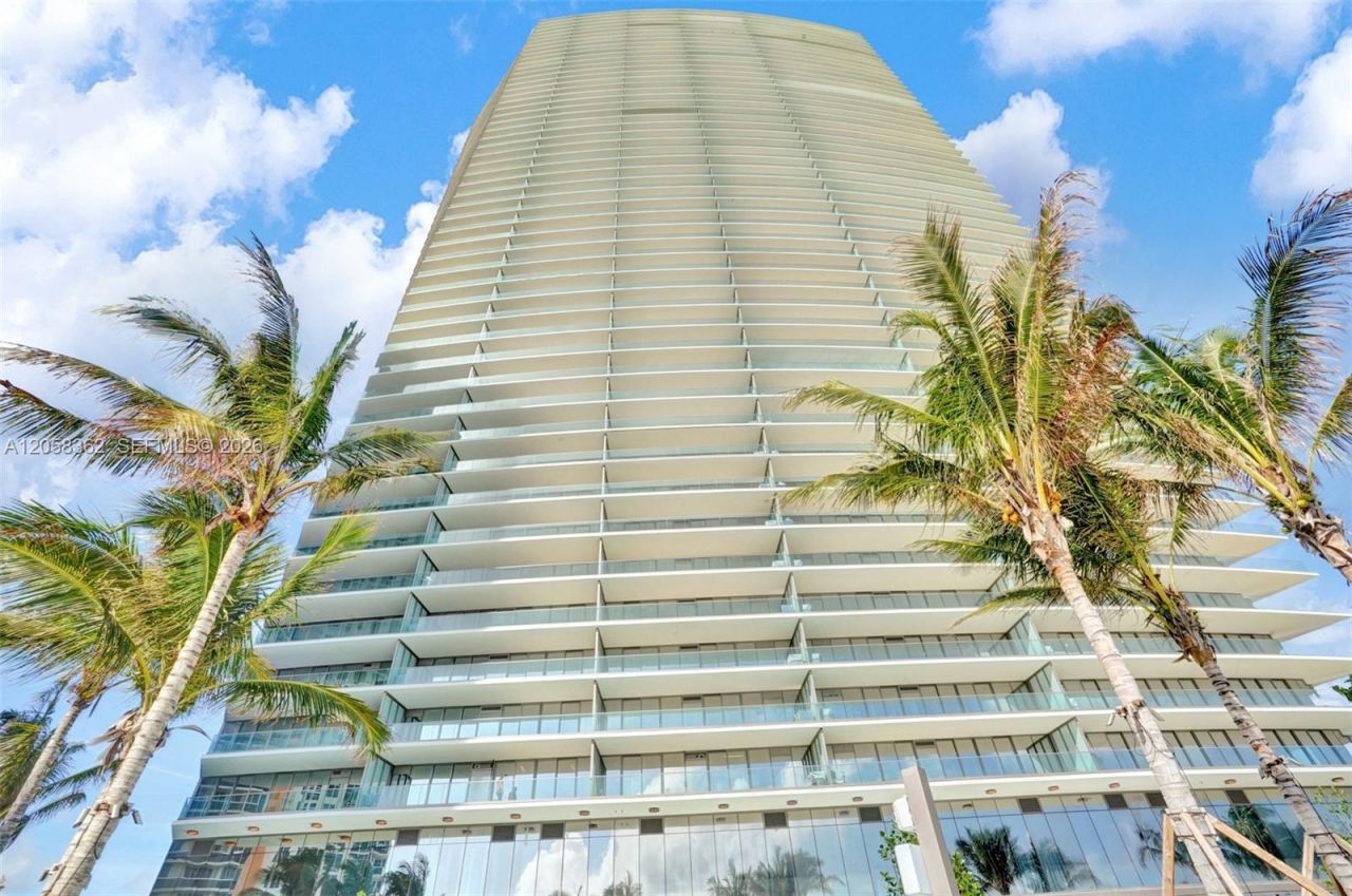 18975 Collins Ave , Unit 2001, Sunny Isles Beach, FL 33160 Photo