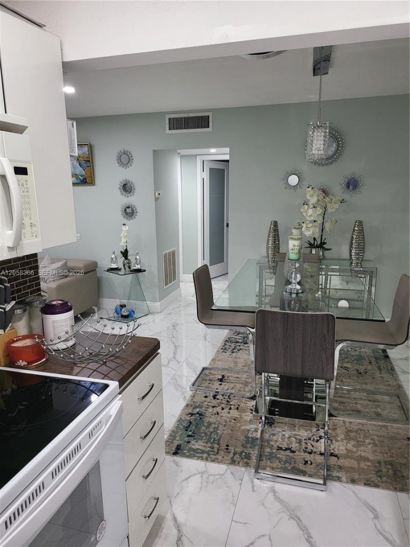1747 Rodman St , Unit 110, Hollywood, FL 33020 Photo