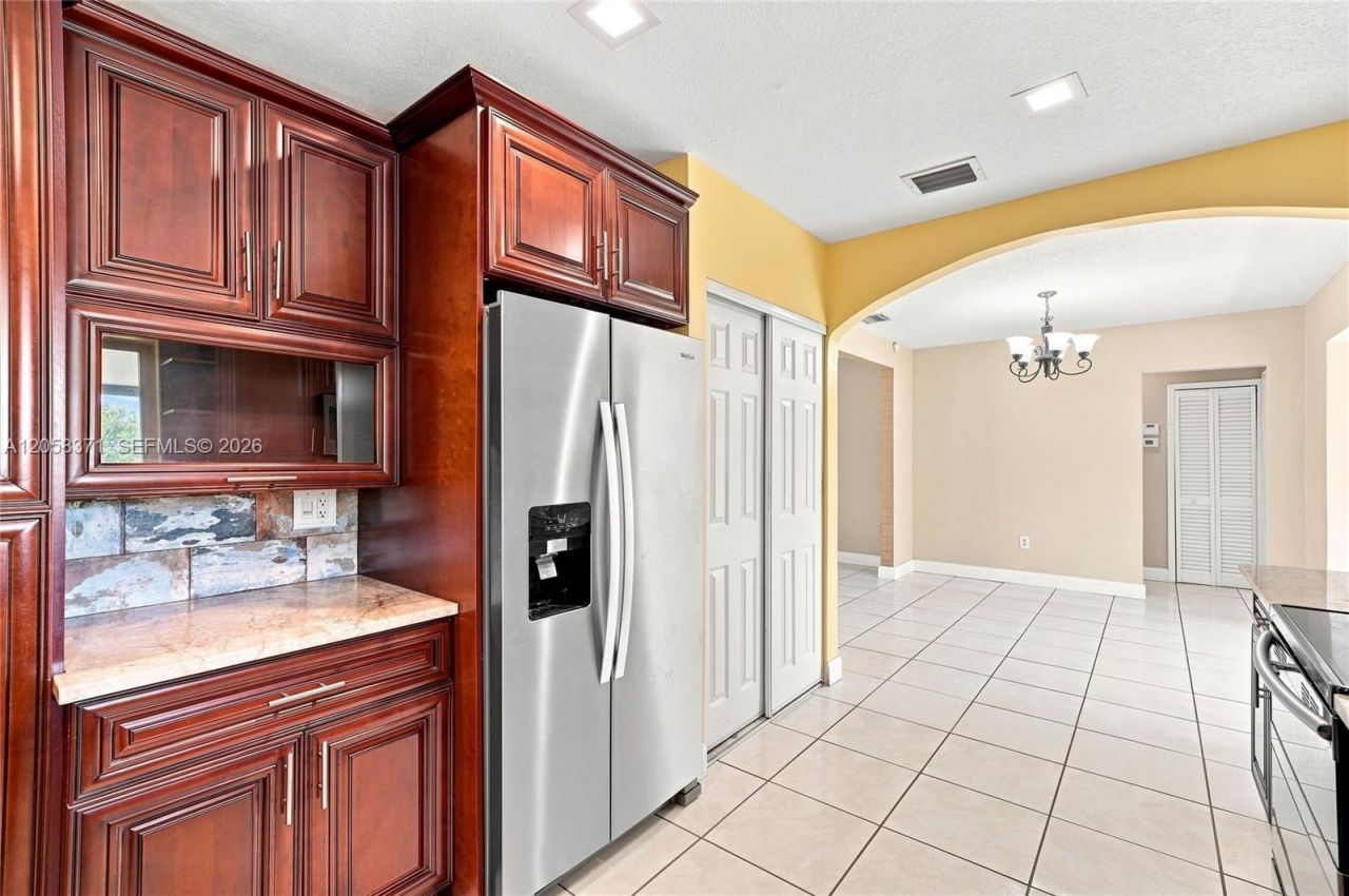 2220 De Soto Dr, Miramar, FL 33023 Photo
