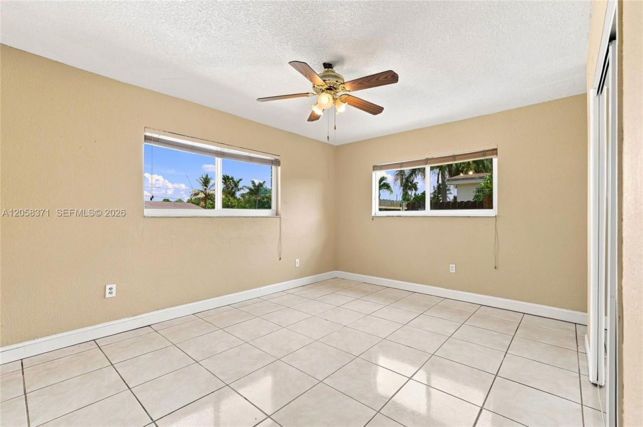 2220 De Soto Dr, Miramar, FL 33023 Photo