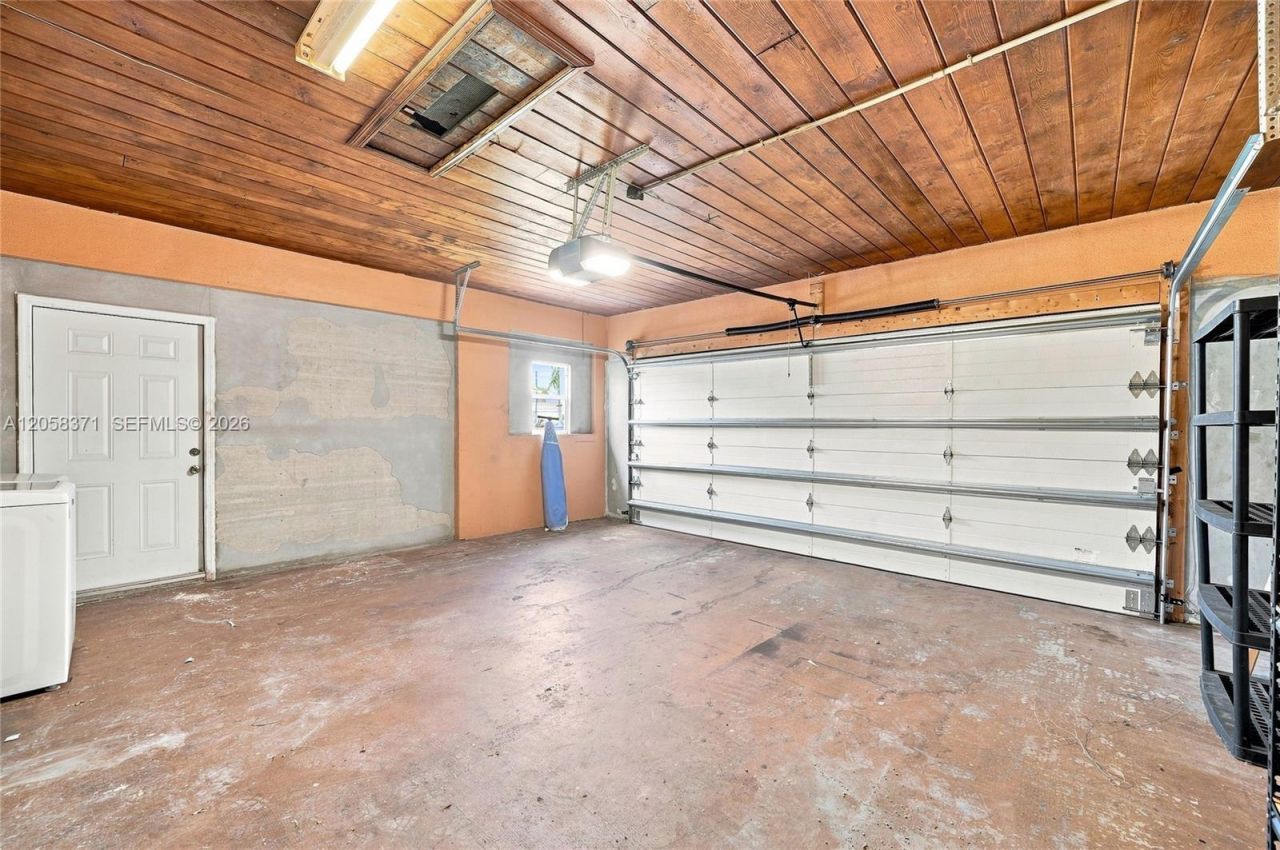 2220 De Soto Dr, Miramar, FL 33023 Photo