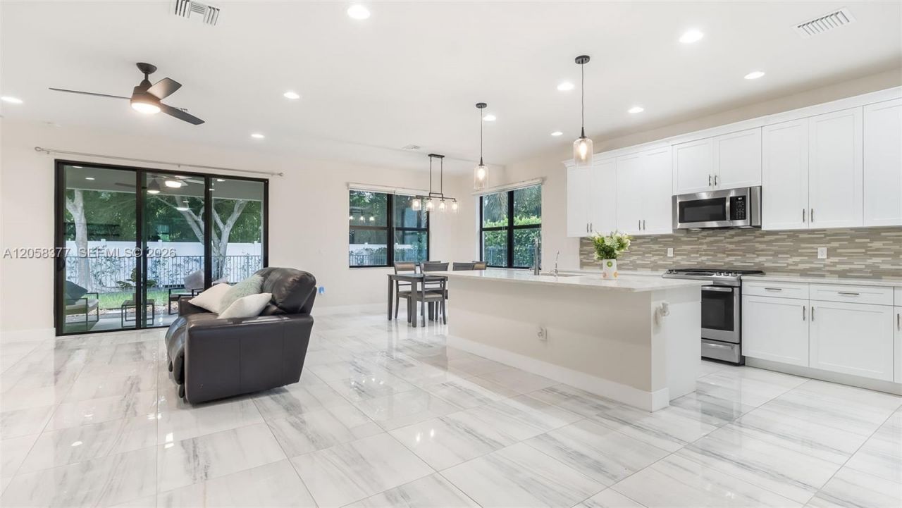 7295 Stella Ln, Lake Worth, FL 33463 Photo