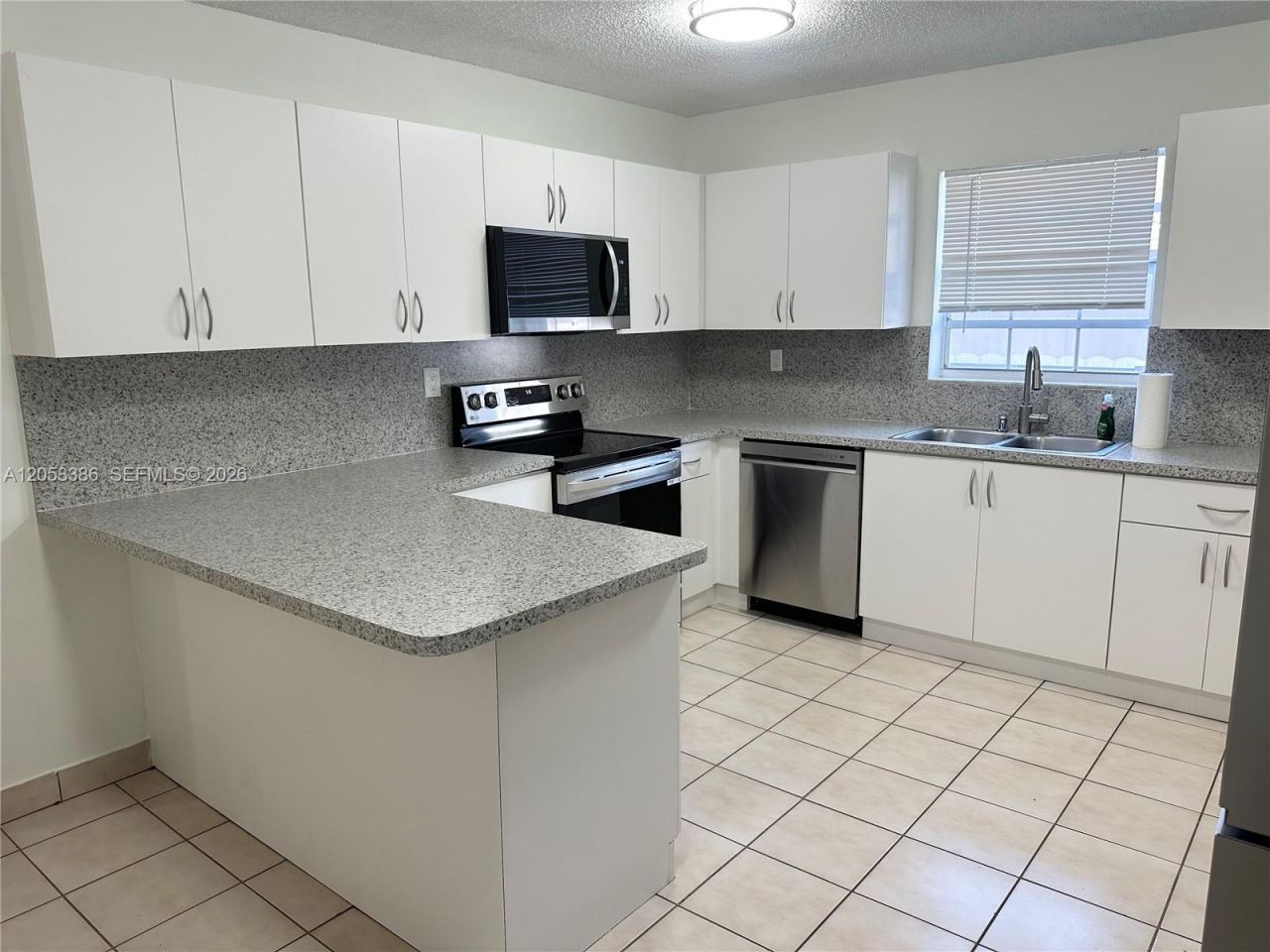 9540 SW 36th St , Unit 2, Miami, FL 33165 Photo