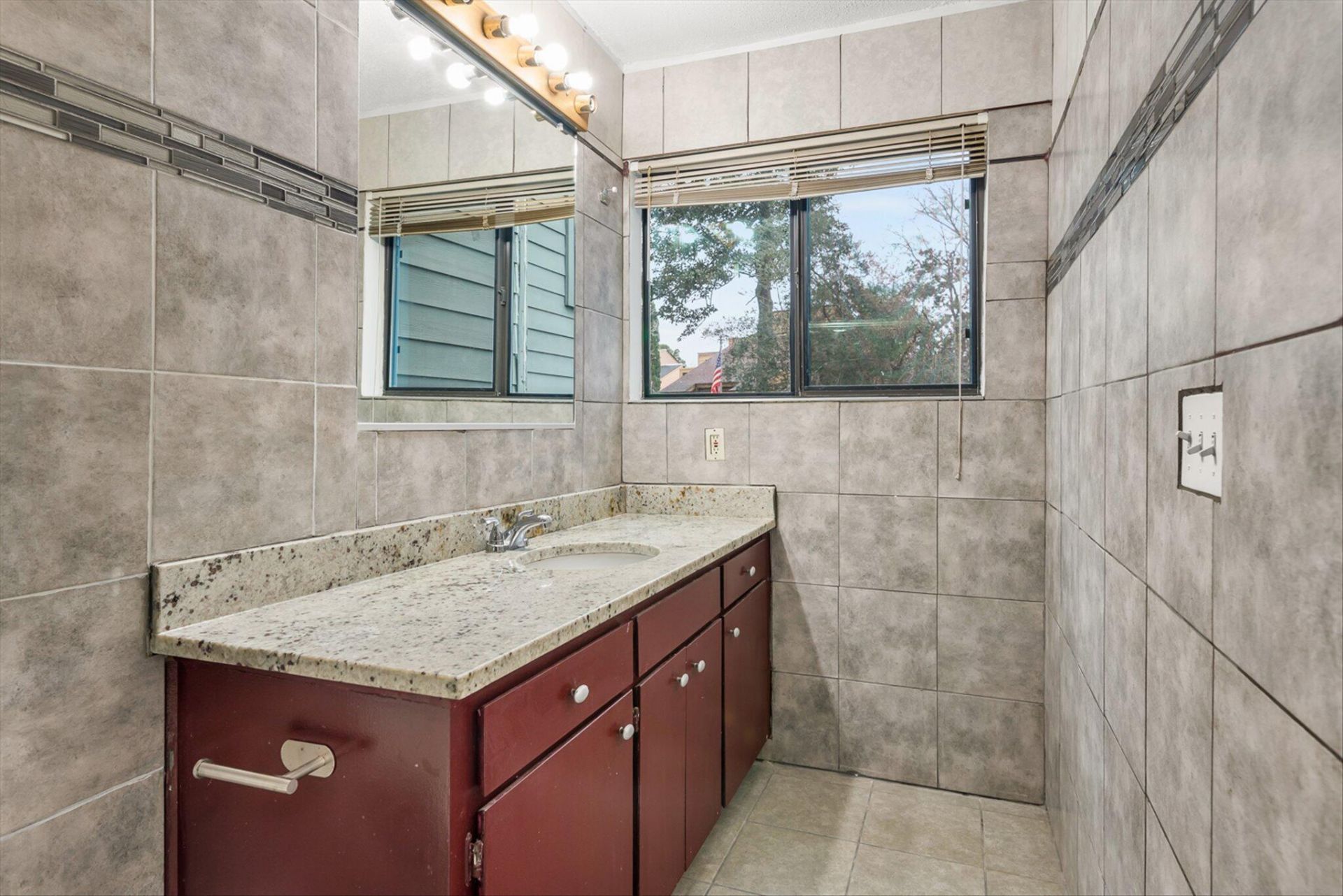 34 Arabian Drive Photo 23