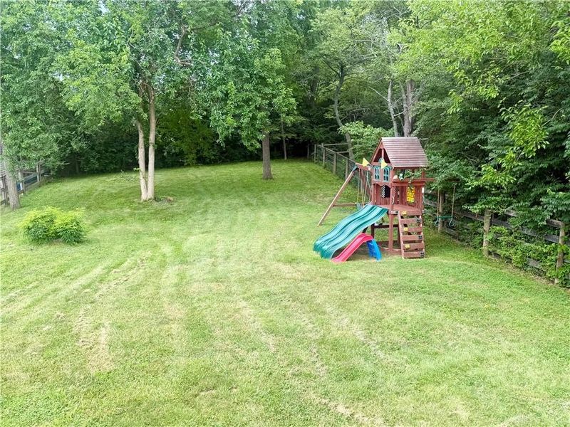 110 Waterstone Drive, Franklin, OH 45005 Photo 4