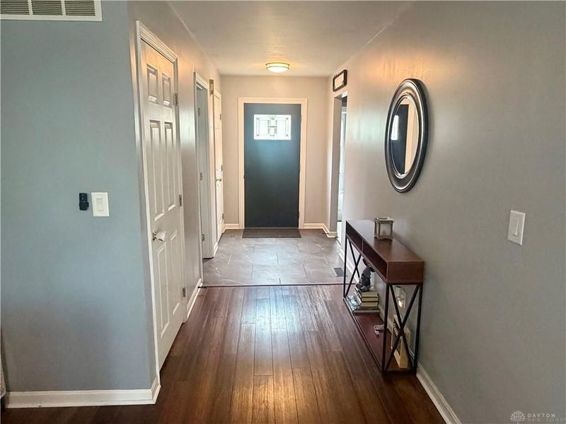 110 Waterstone Drive, Franklin, OH 45005 Photo 5