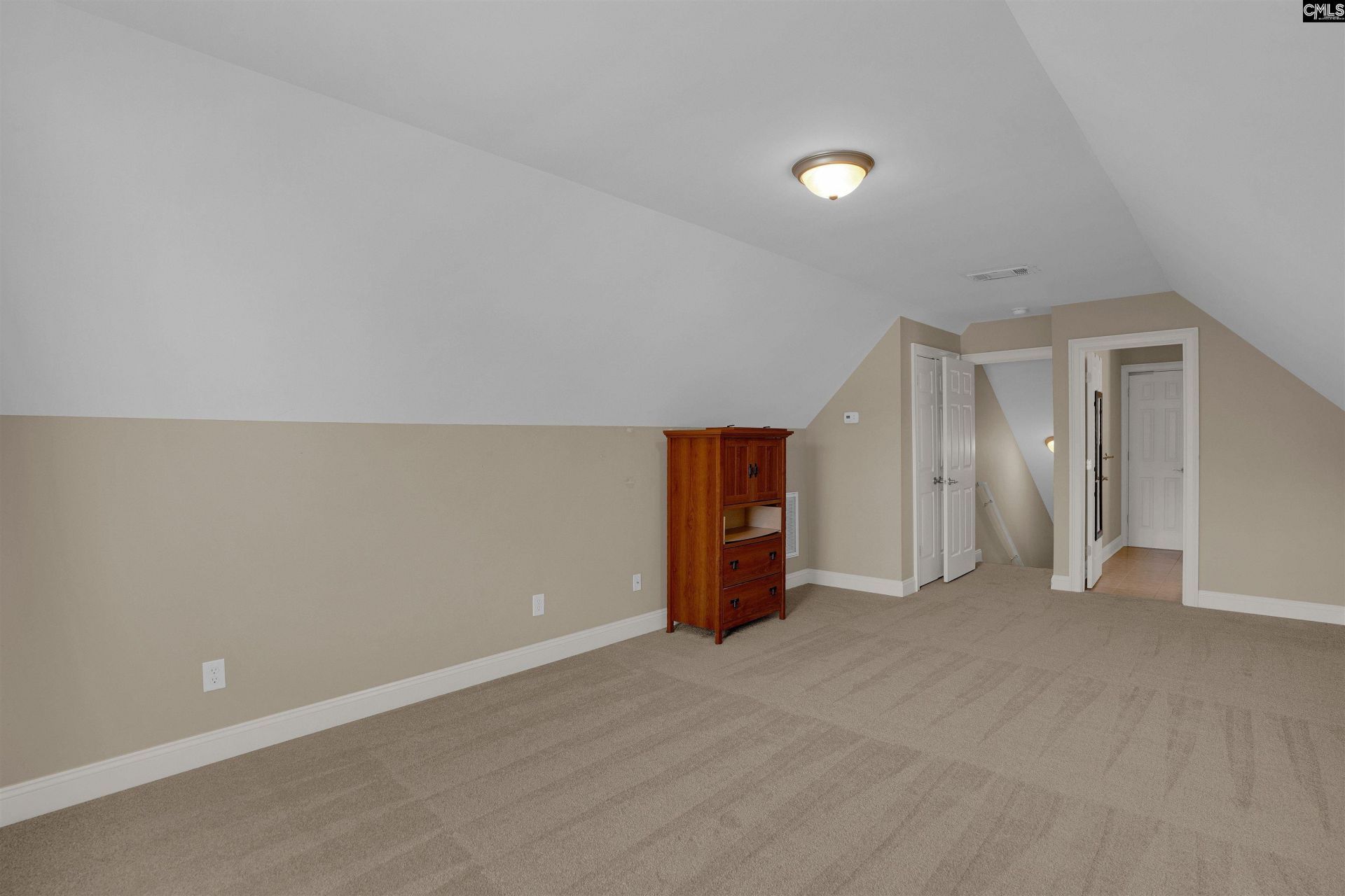 525 Everton Drive Photo 29