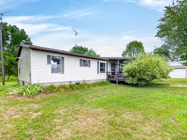 42956 6th Avenue, Bloomingdale, MI 49026