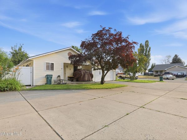 7652 N Heartland DR , Coeur d'Alene, ID 83815
