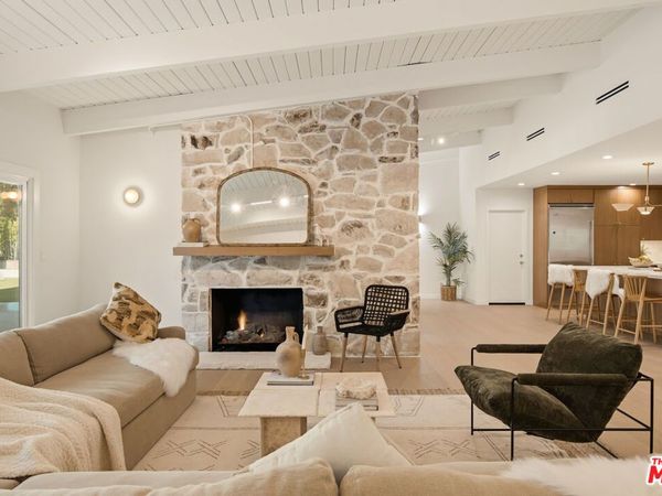5720 Wilhelmina Avenue , Los Angeles, CA 91367