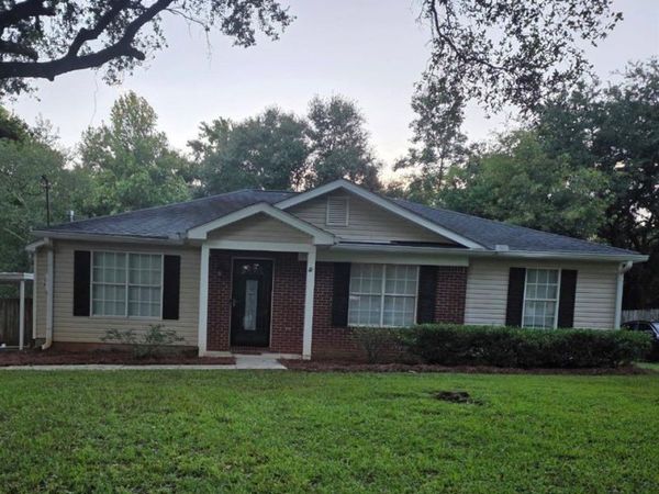 2910 Barlett Drive, Mobile, AL 36608