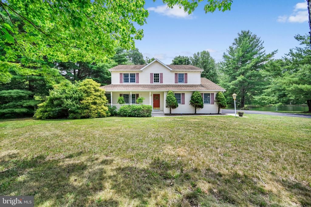 3090 VILLAGE ROAD, ORWIGSBURG, PA 17961