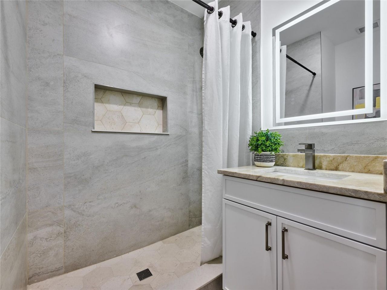 5209 2nd Avenue N, Saint Petersburg, FL 33710 Photo