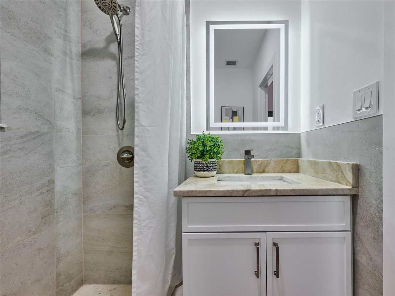 5209 2nd Avenue N, Saint Petersburg, FL 33710 Photo