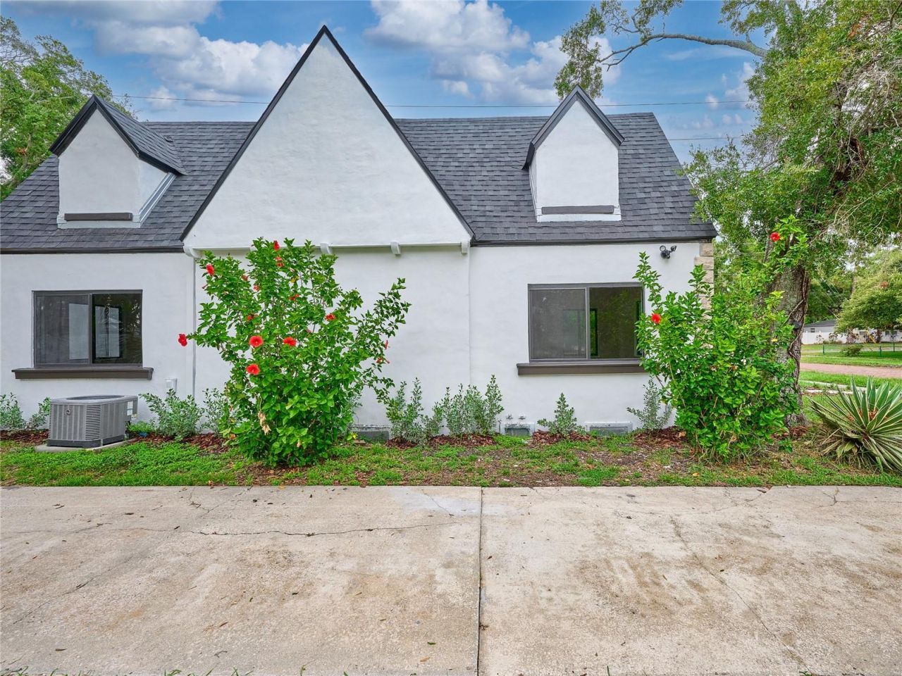 5209 2nd Avenue N, Saint Petersburg, FL 33710 Photo