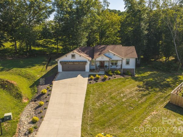 133 Maplewood Court , Hudson, NC 28638
