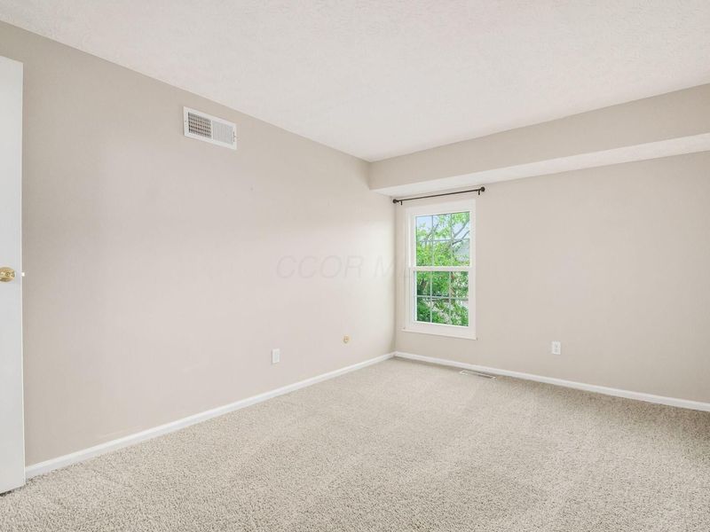 1679 Saint Albans Court, Unit 22-79, Columbus, OH 43220 Photo 25