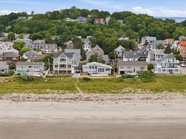 163 Beach Ave, Hull, MA 02045