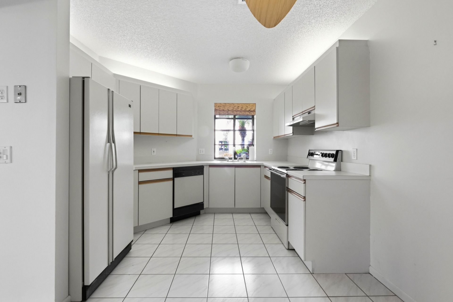 5226 Europa Drive, Unit c, Boynton Beach, FL 33437 Photo