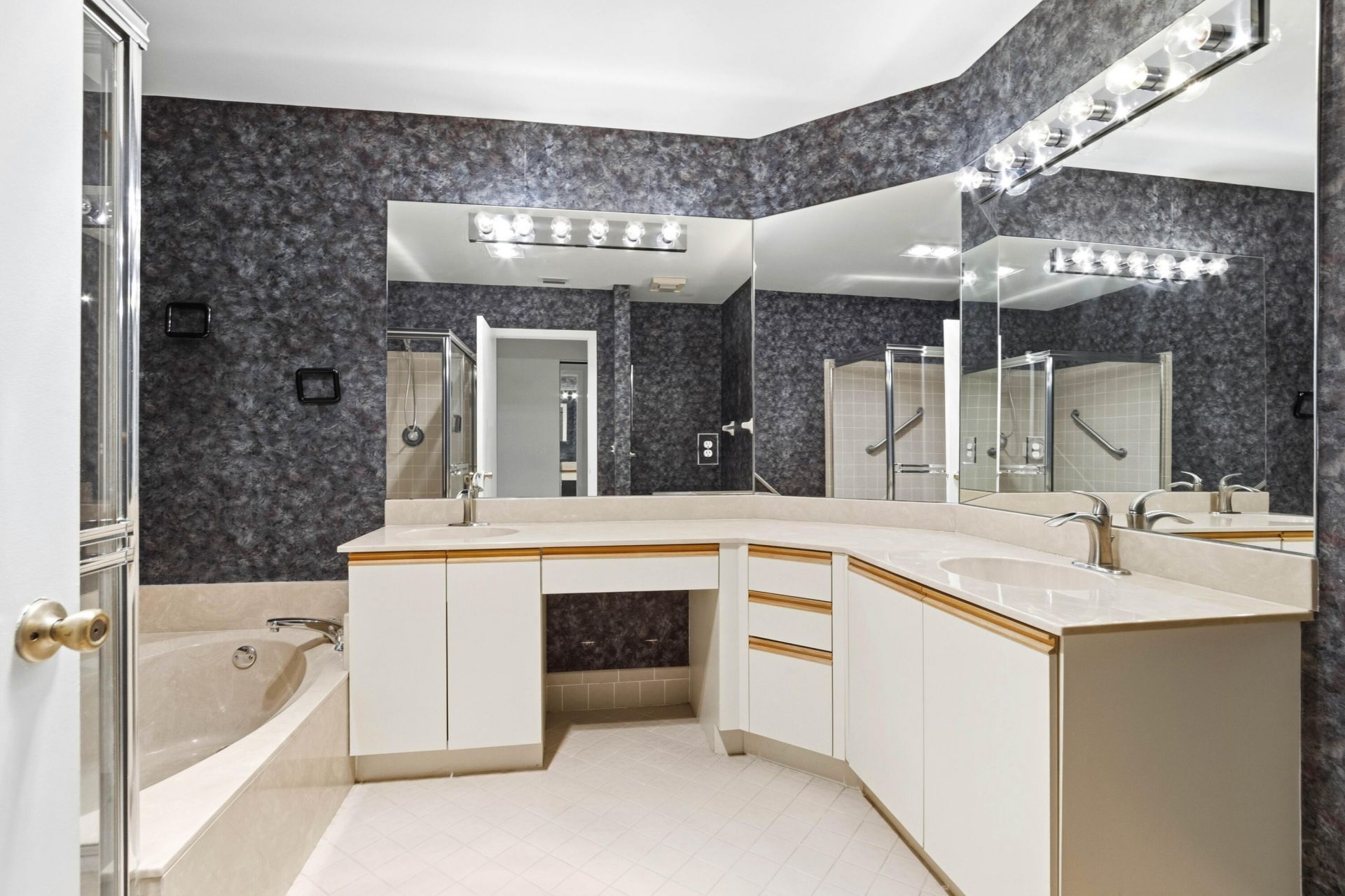 5226 Europa Drive, Unit c, Boynton Beach, FL 33437 Photo