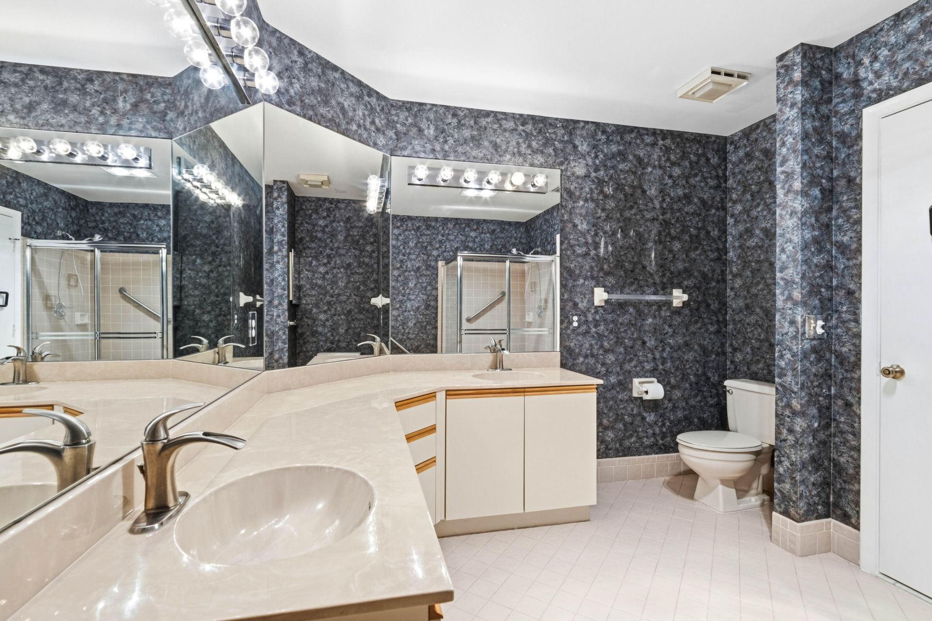 5226 Europa Drive, Unit c, Boynton Beach, FL 33437 Photo
