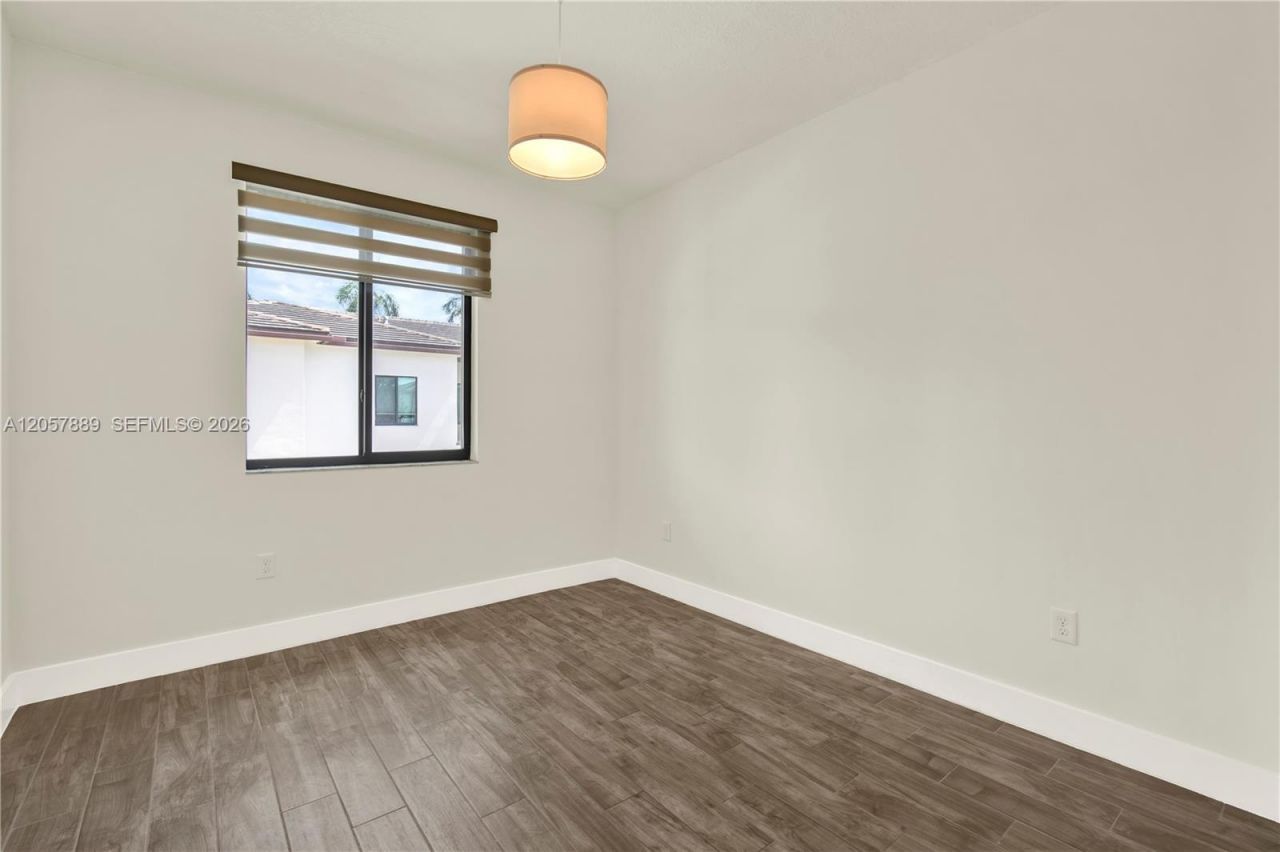 4971 NW 84th Ave , Doral, FL 33166 Photo