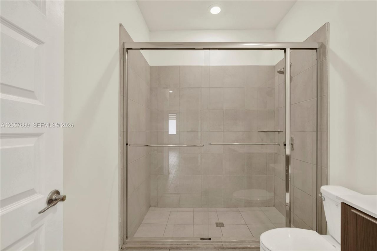 4971 NW 84th Ave , Doral, FL 33166 Photo