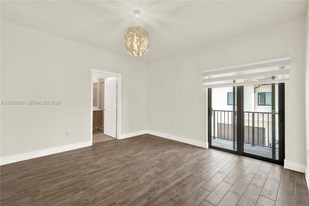 4971 NW 84th Ave , Doral, FL 33166 Photo